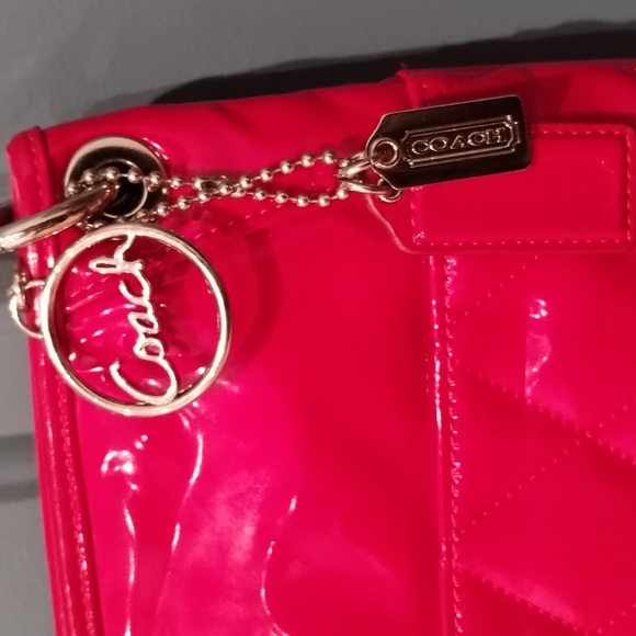 Coach Poppy Quilted Liquid Gloss Cherry Red Patent Leather Shoulder Bag Rare - Picture 5 of 17